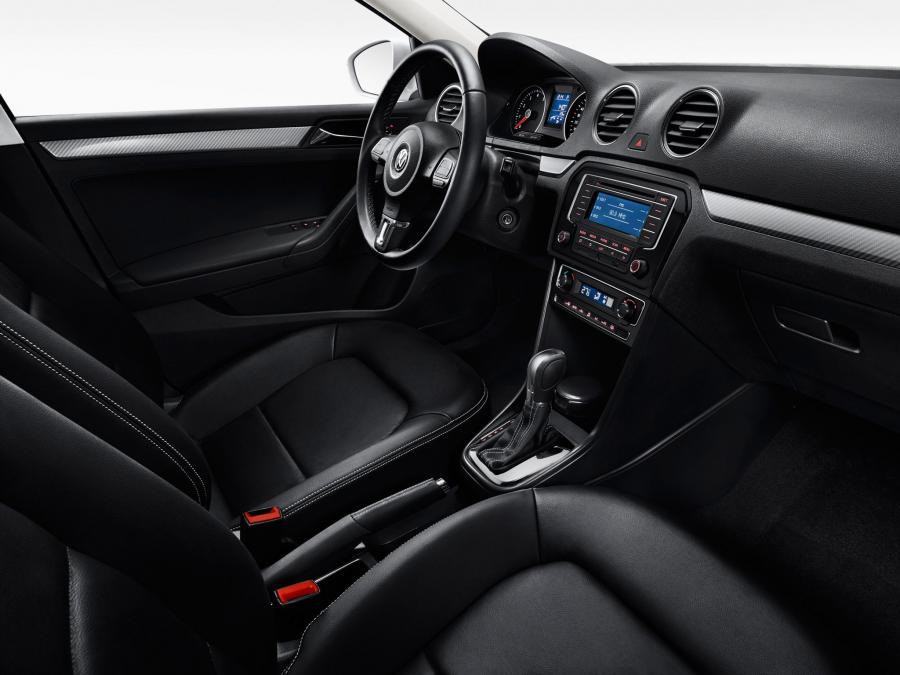  Volkswagen Jetta 2013 года  (CN) (фото 12 из 12)